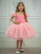 Pink tulle girls princess dress with pleated bodice, 3D flower appliqués and off-shoulder puff sleeves, designed for birthday parties.