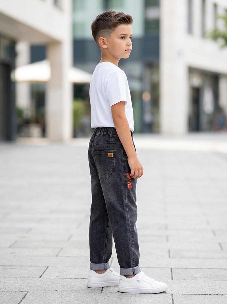 Relaxed Fit Denim Jeans